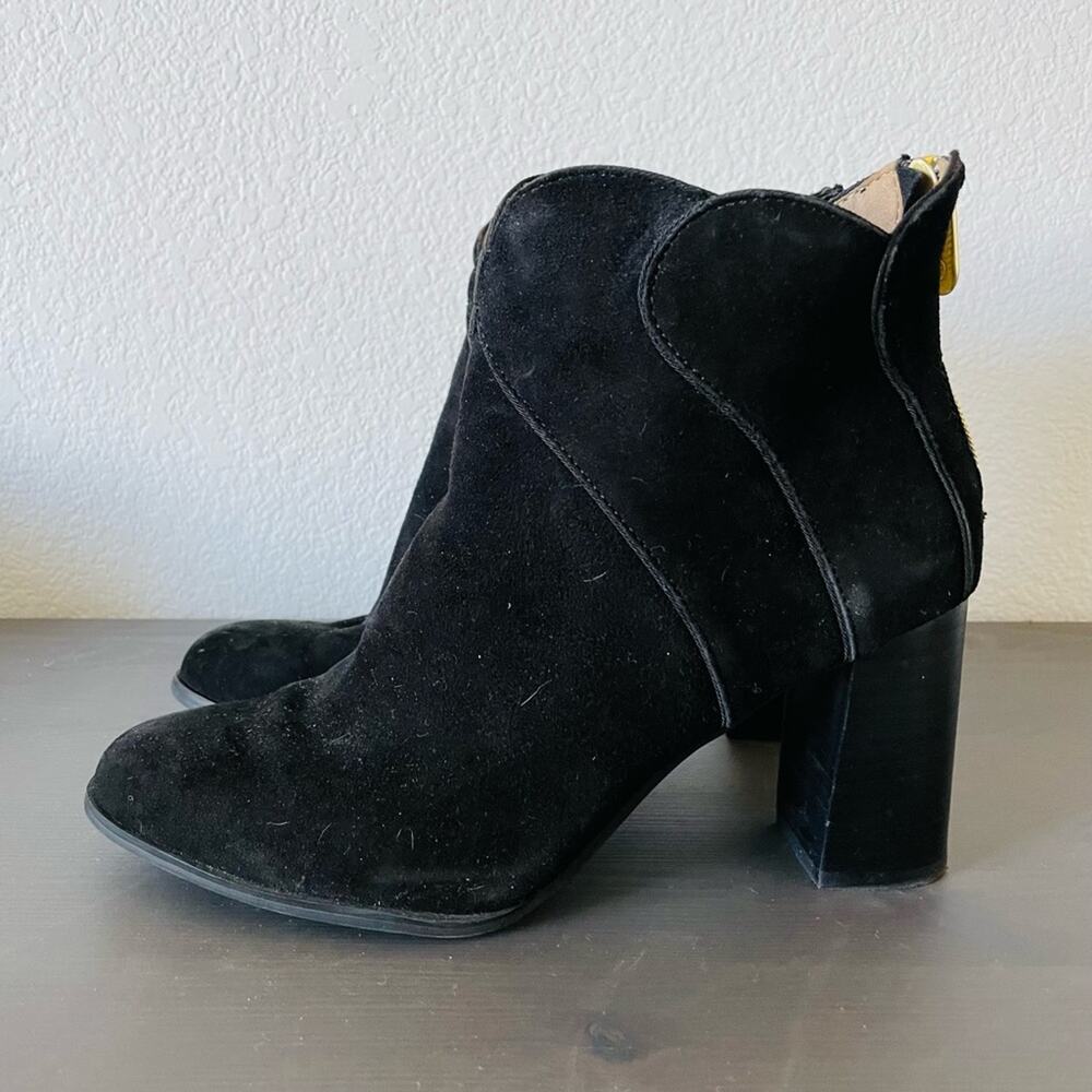 Suede Leather Ankle Boots with Art Deco Seaming and Gold Zipper size 7.5
